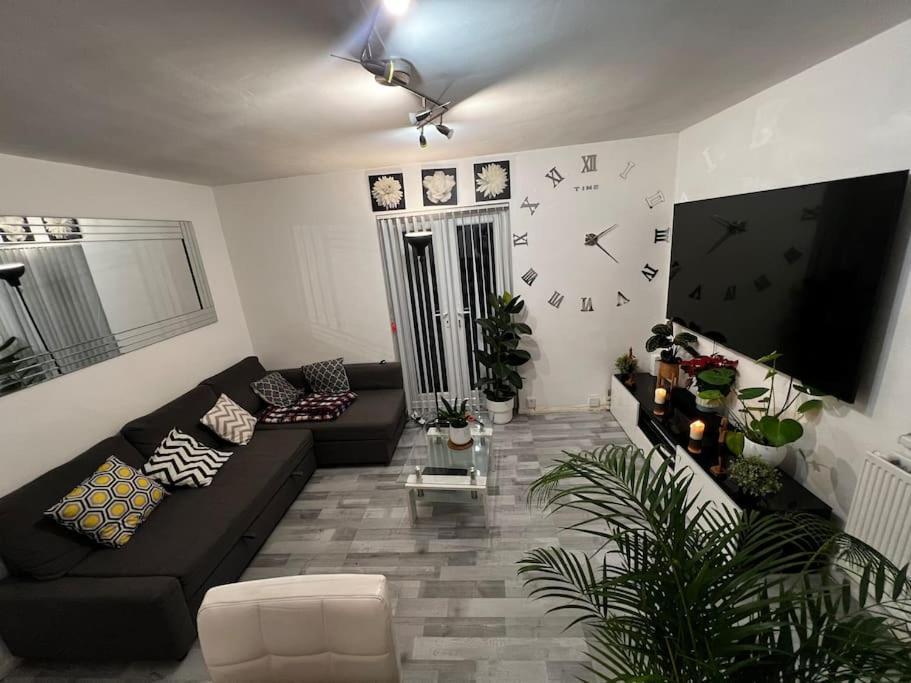 1-Bed Flat With Fast Wi-Fi In Prime Location 15Mins From Central Londra Dış mekan fotoğraf