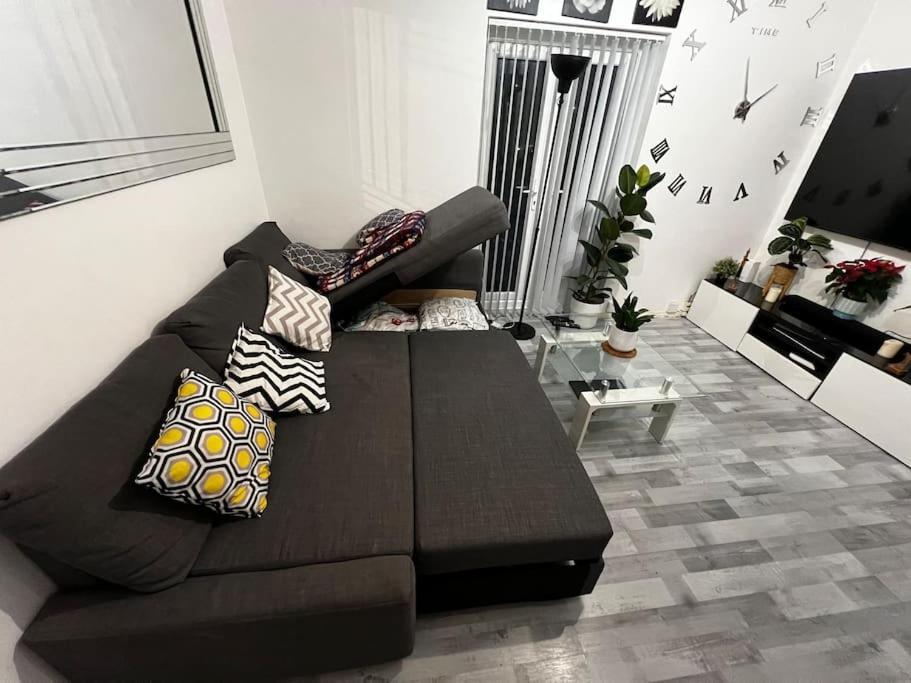 1-Bed Flat With Fast Wi-Fi In Prime Location 15Mins From Central Londra Dış mekan fotoğraf